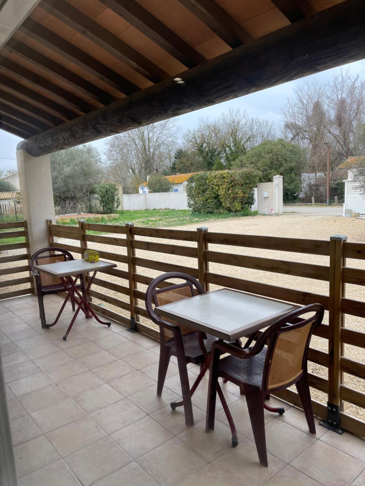 Studio 40M2 Avec Terrasse Le Mas De Lauriane Saintes-Maries-de-la-Mer Eksteriør billede