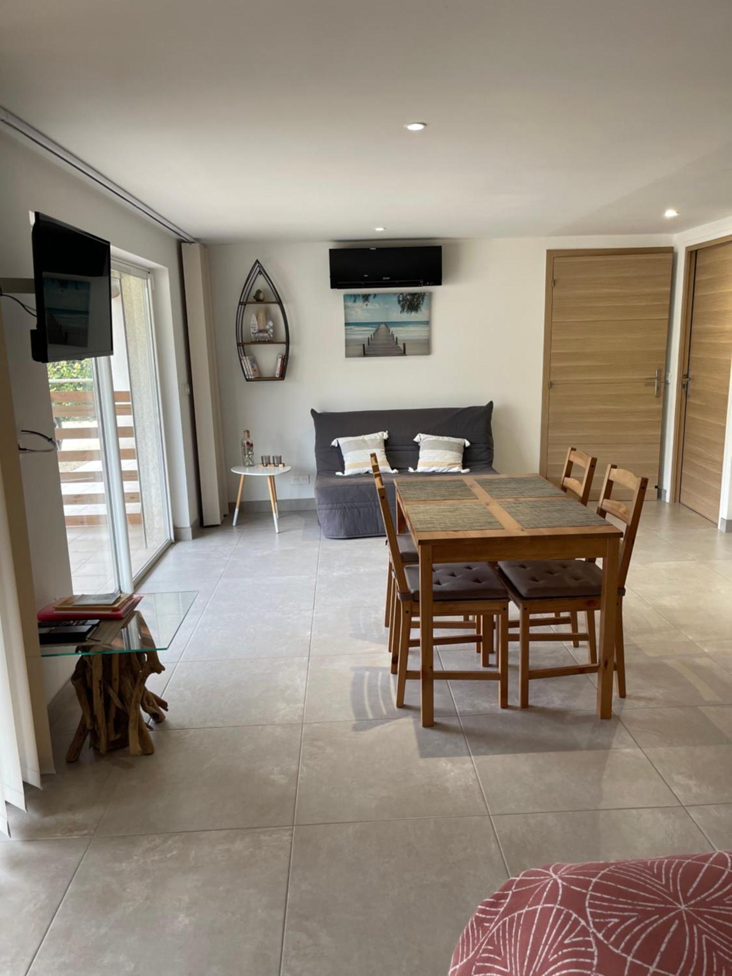 Studio 40M2 Avec Terrasse Le Mas De Lauriane Saintes-Maries-de-la-Mer Eksteriør billede