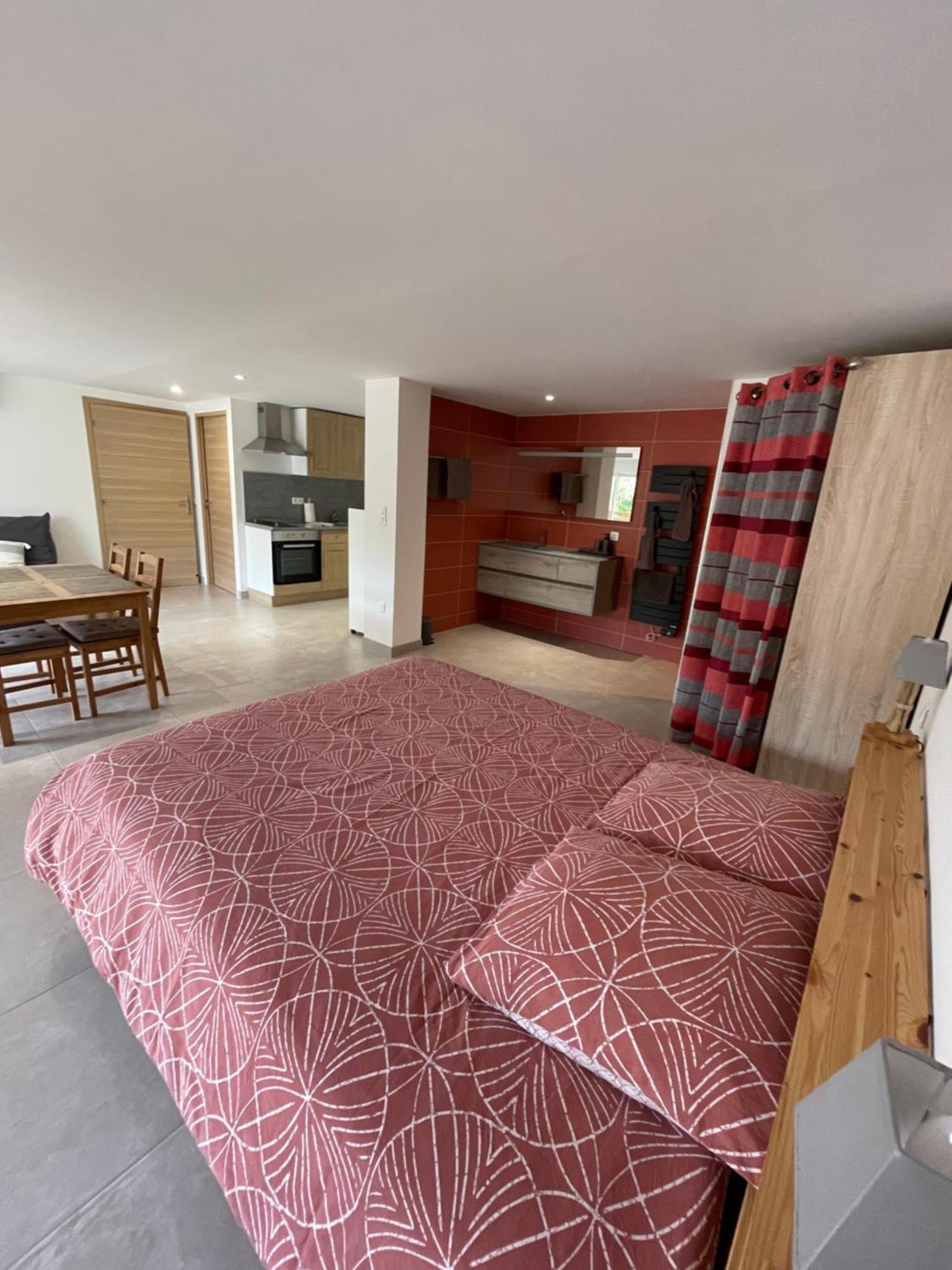 Studio 40M2 Avec Terrasse Le Mas De Lauriane Saintes-Maries-de-la-Mer Eksteriør billede